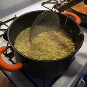 Use a scoop that drains